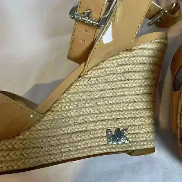 Michael Kors Women's Tan Espadrille Wedge Platform Sandals Size 8M - Picture 3 of 11